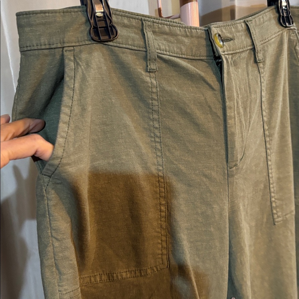 Lila Ryan Martina Linen Viscose Blend High Waist Cropped Pants - Picture 3 of 7
